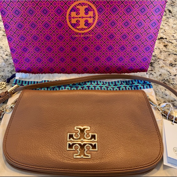 Tory Burch Handbags - Tory Burch Britten clutch